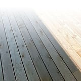 how to professionals stain decks